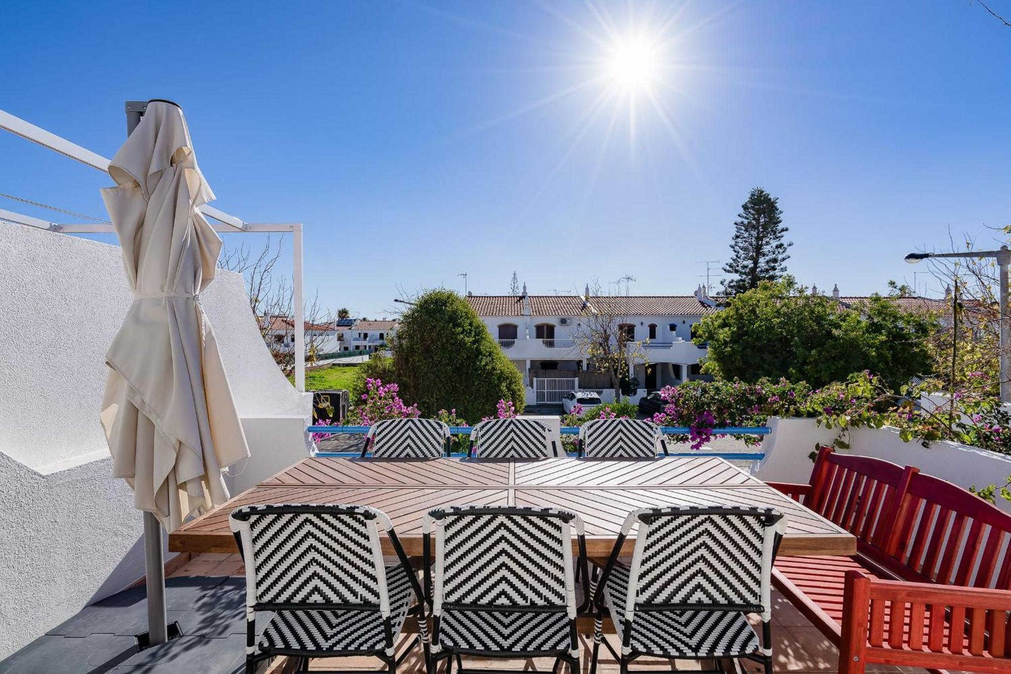 Vila Ramalhete W/ 3 Bdr & Balcony By Lovelystay Altura Exterior photo